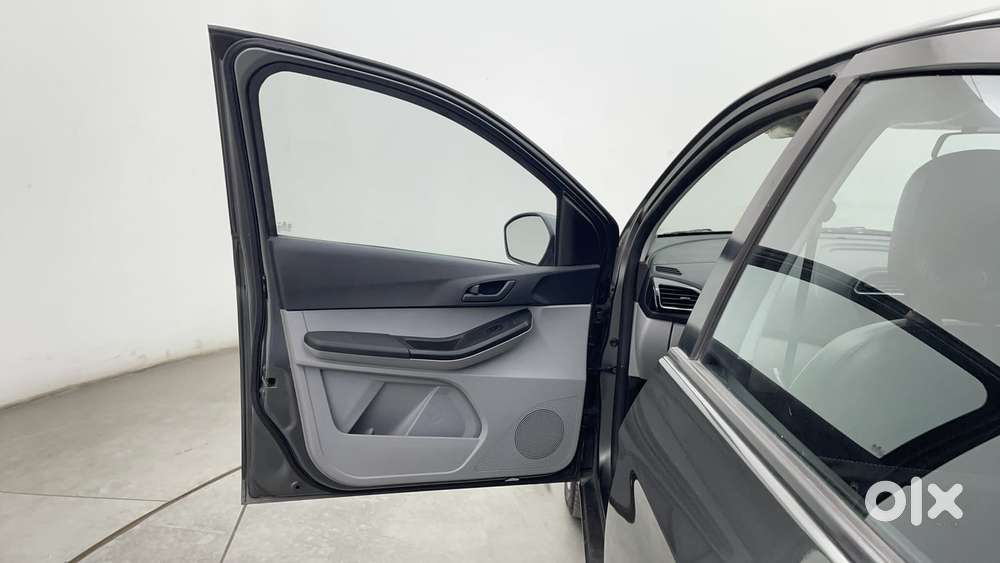 Tata Tiago Xza, 2021, Petrol