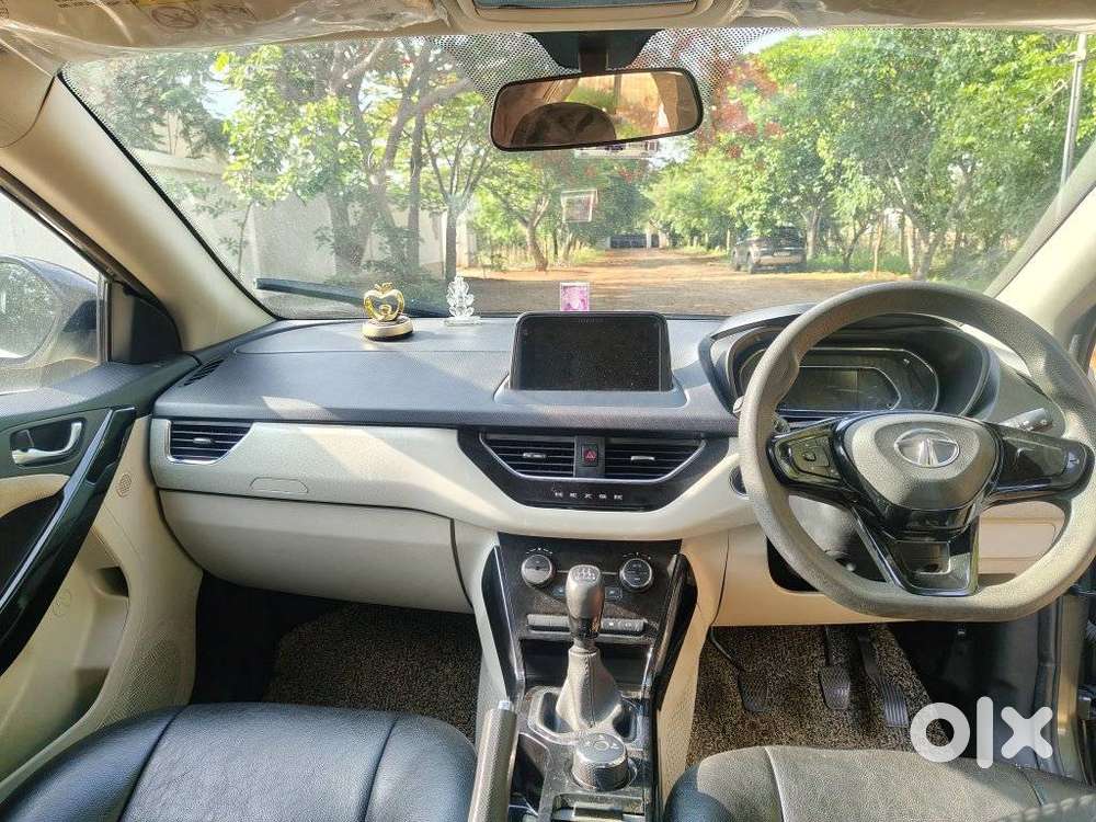 Tata Nexon 1.2 Revotron Xz Plus, 2023, Petrol