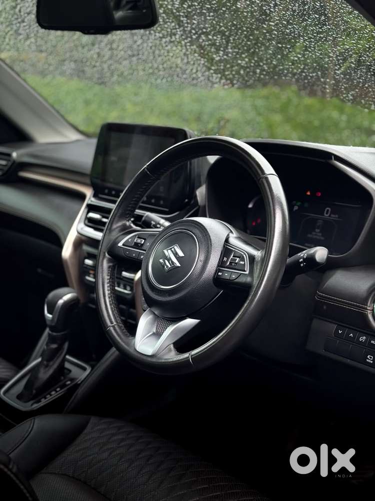 Maruti Suzuki Grand Vitara 1.5 Alpha Plus Dual Tone Intelligent Hybr..