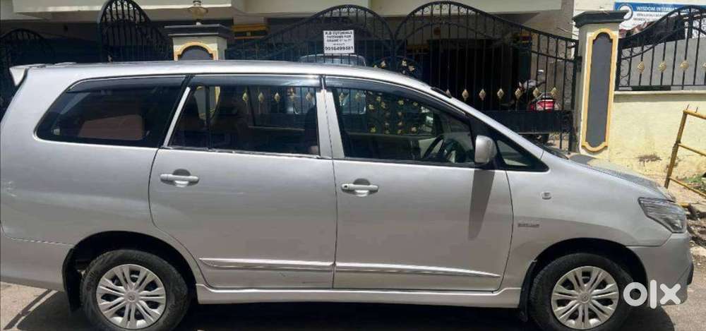 Toyota Innova 2015 Model Silver Color