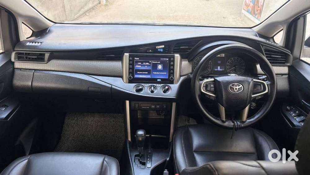Toyota Innova Crysta, 2022, Petrol