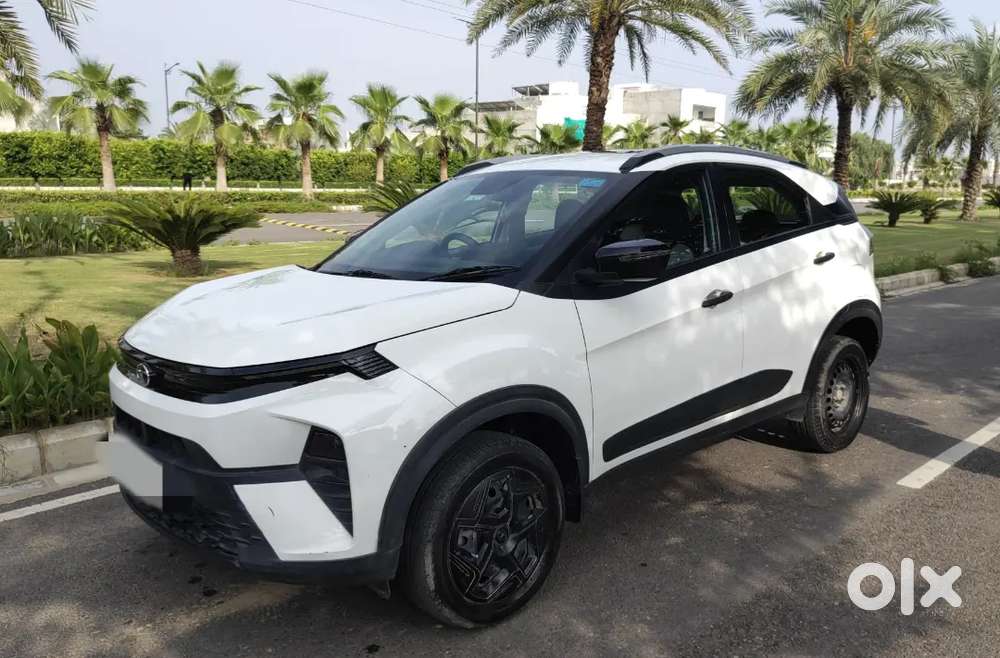 Tata Nexon 2023 Petrol
