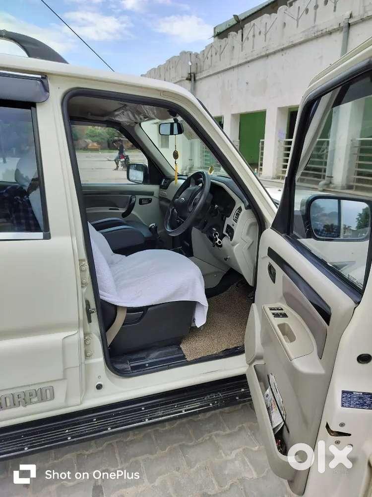 Mahindra Scorpio S8 2016 Diesel Manual