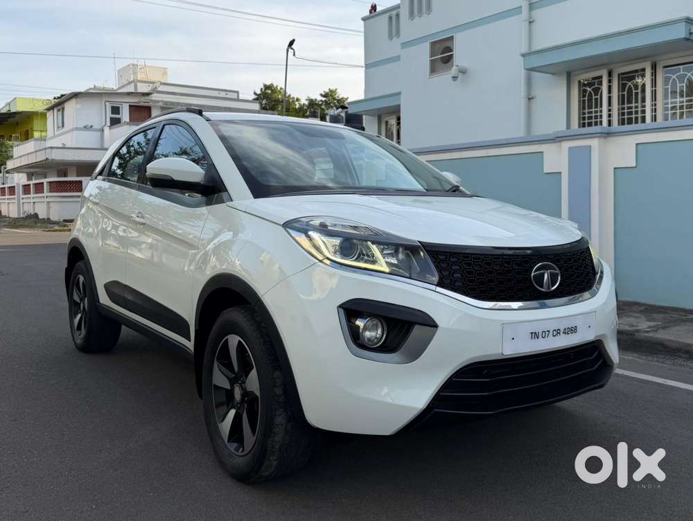 Tata Nexon Xz Plus (hs), 2018, Petrol