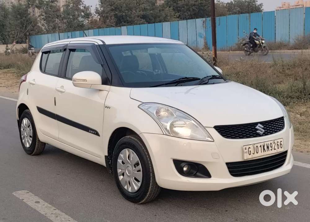 Maruti Suzuki Swift Vxi, 2012, Petrol