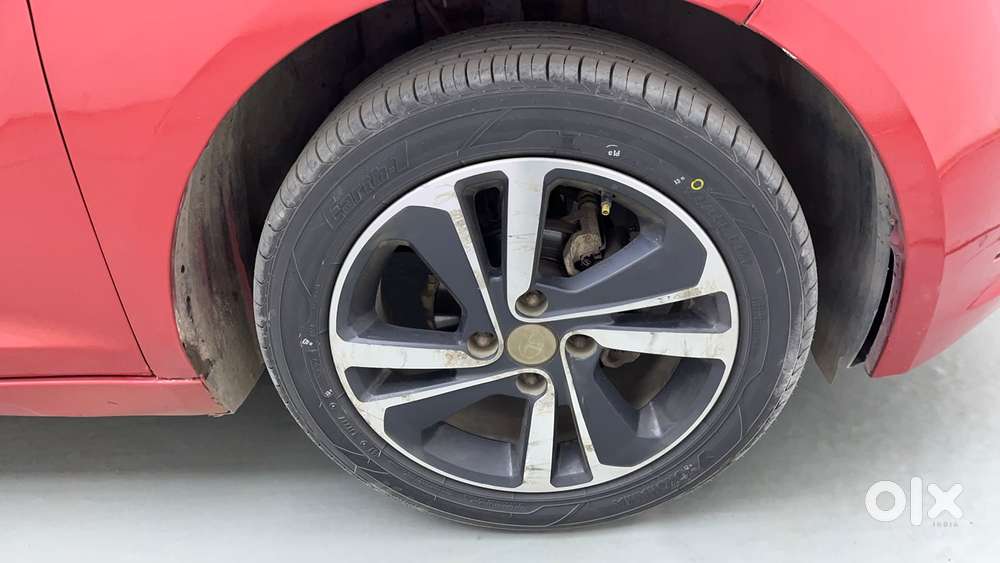 Tata Altroz Xz, 2022, Petrol