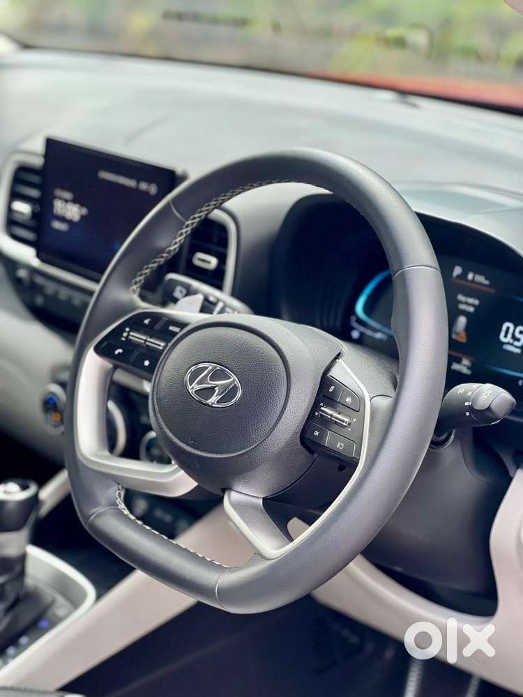 Hyundai Venue 1.0 Sx (o) Turbo Dct, 2023, Petrol