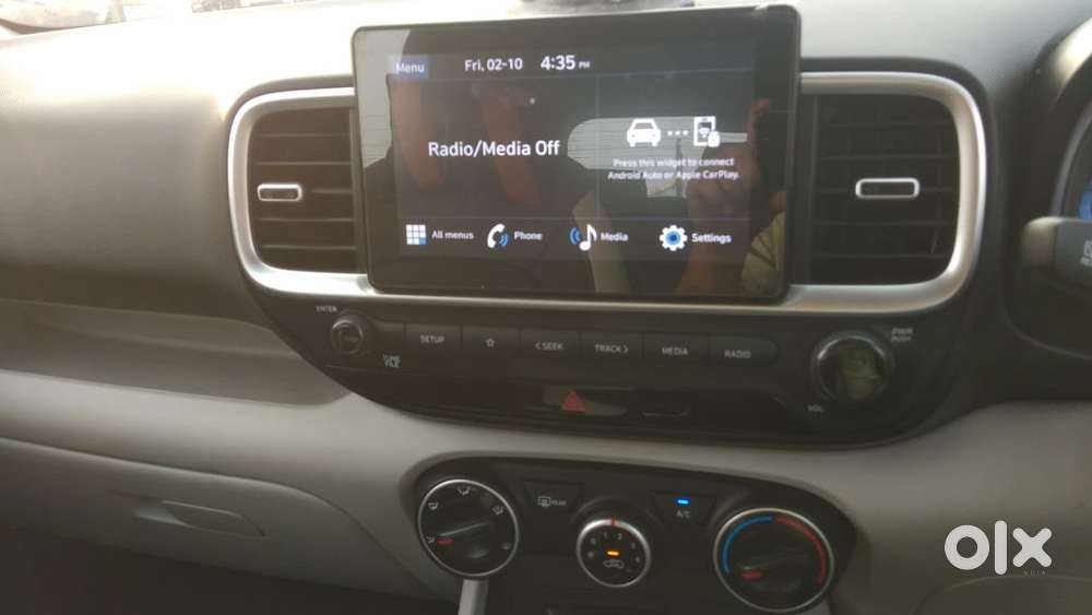 Hyundai Venue 1.2 S (o), 2024, Petrol