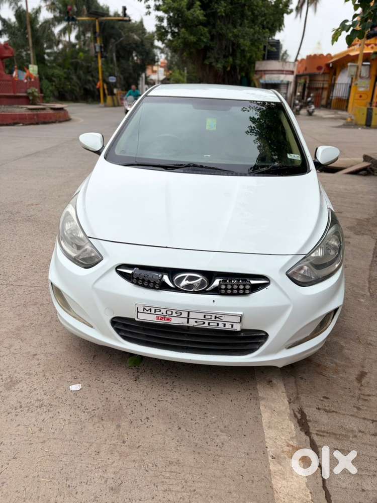 Hyundai Fluidic Verna 2012 Diesel Manual