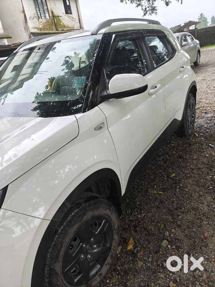 Hyundai Venue Kappa Petrol 2024