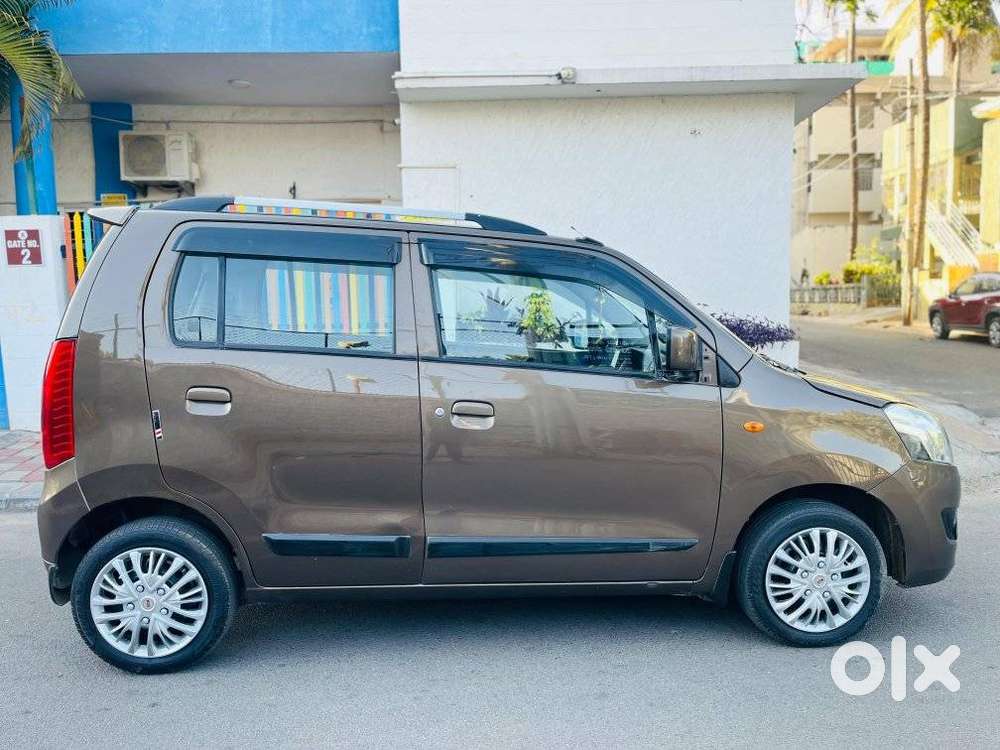 Maruti Suzuki Wagon R Vxi Amt1.2, 2016, Petrol