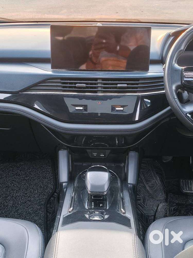 Tata Safari Accomplished Dark Edition, 2023, Diesel