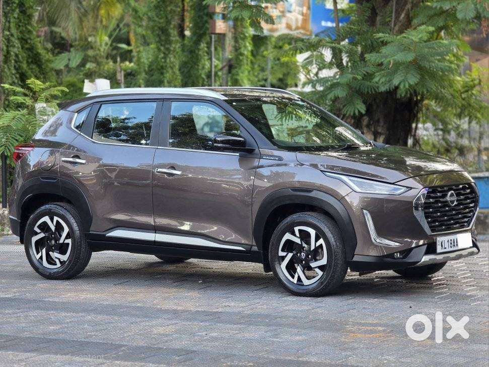 Nissan Magnite 1.0 Xv Premium Turbo Cvt, 2021