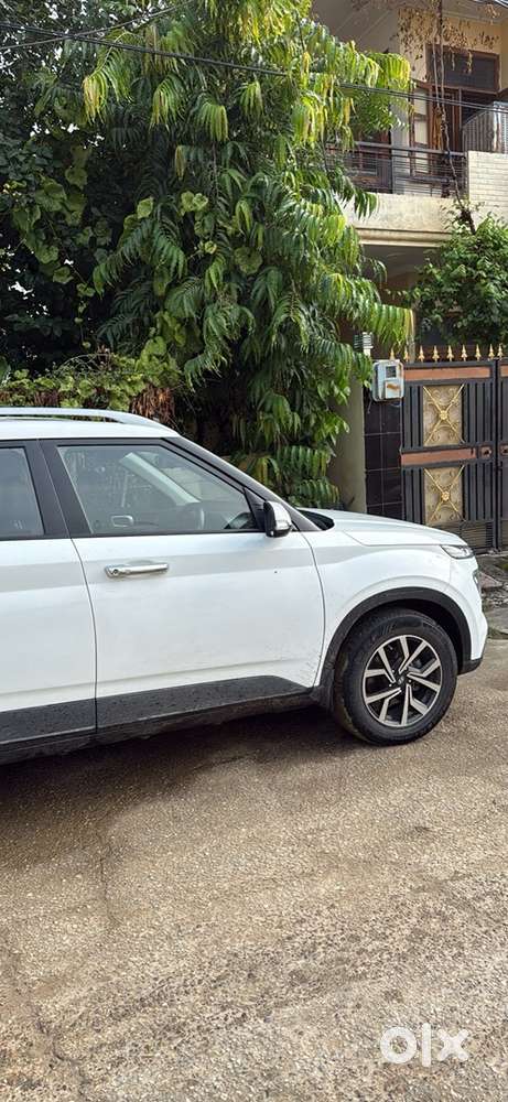 Hyundai Venue Diesel Manual 2021