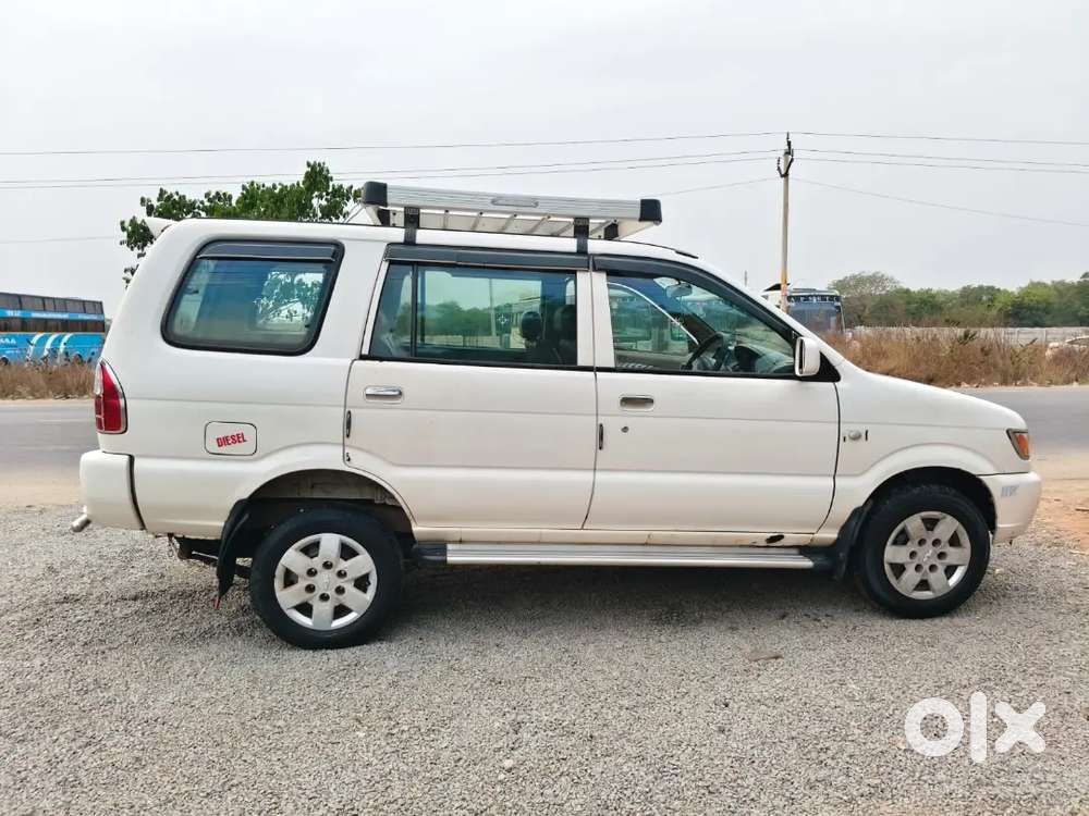 Chevrolet Tavera Neo 2016 Diesel 352836 Km Driven