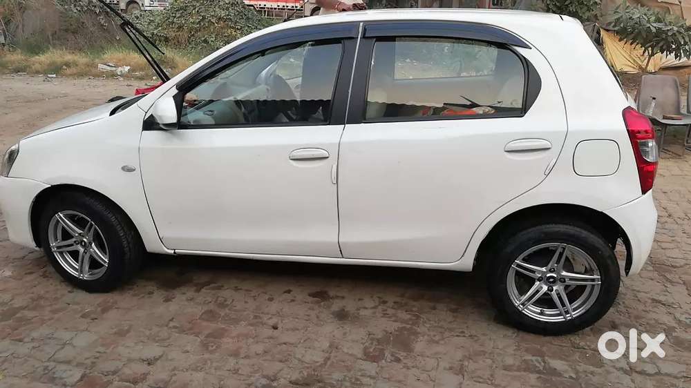 Toyota Etios Liva 2015
