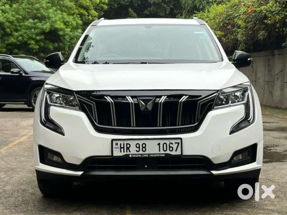 Mahindra Xuv700 2.0 Mx Petrol Mt 5 Str, 2024, Petrol