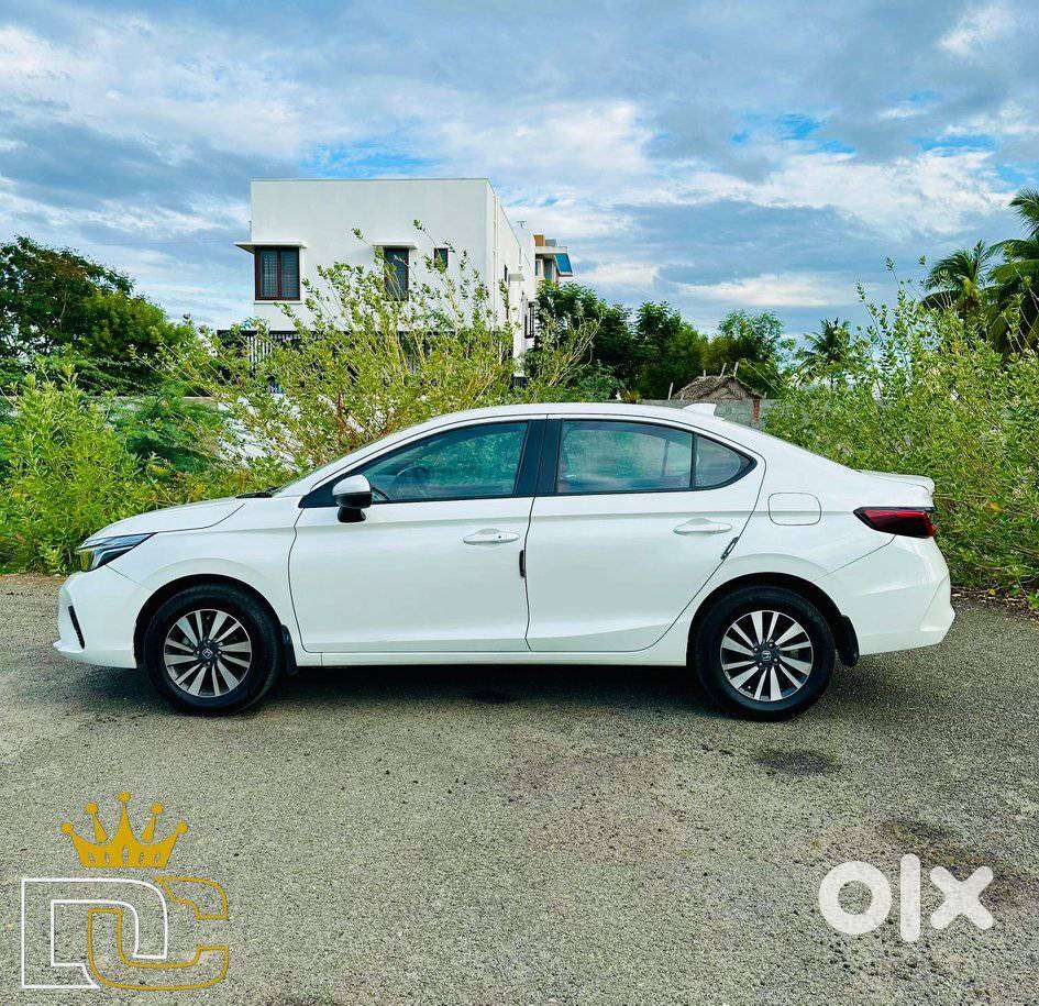 Honda City 1.5 V 5th Gen I-vtec Mt, 2024, Petrol