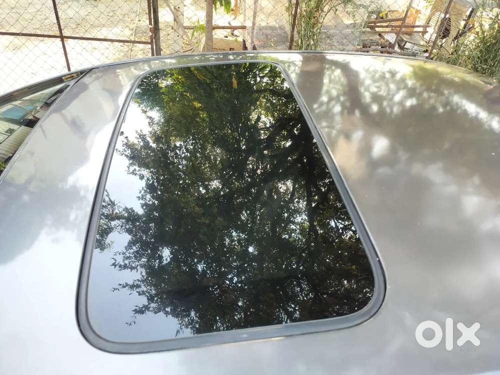 Honda Civic 2011 Cng & Petrol 65000 Km Driven, Sunroof,all Tyre New