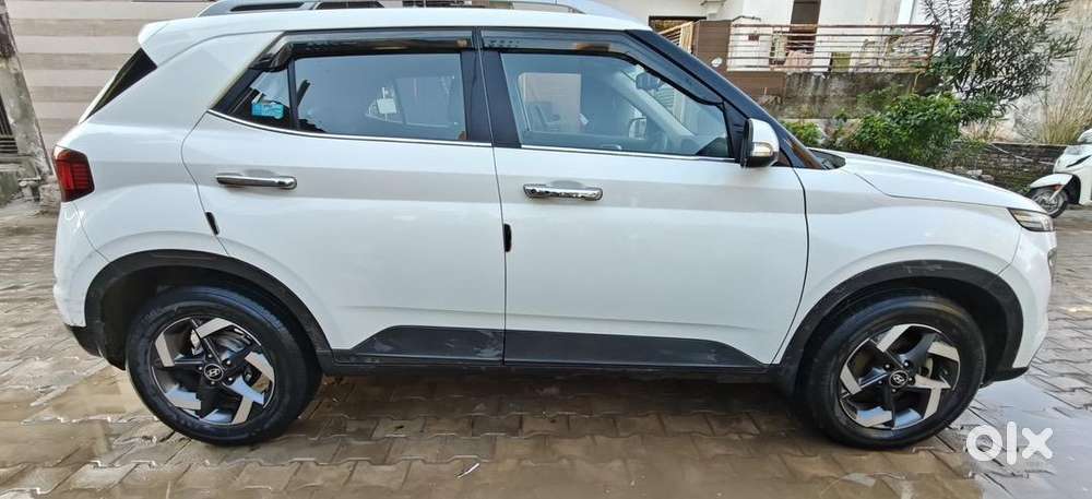Hyundai Venue 2021 Diesel Good Condition