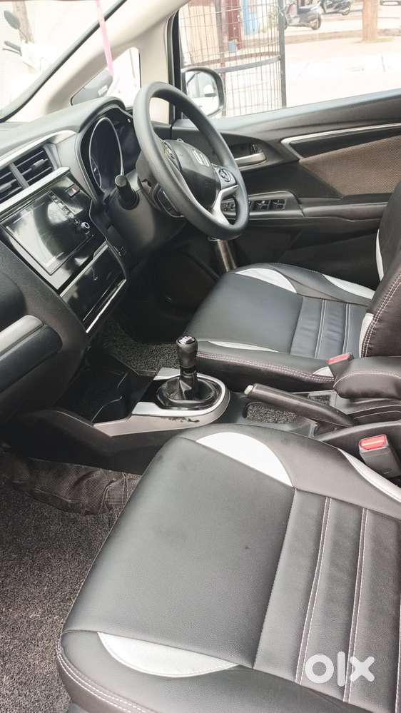 Top-end 2018 Honda Wr-v 1.5 I-dtec V - Alloy Wheels, Push Button Start