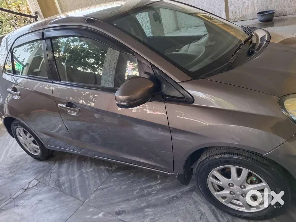 Honda Brio 2015 Petrol Well Maintained