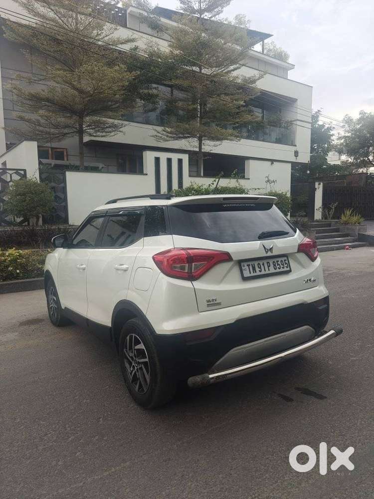 Mahindra Xuv300 W8 (o) 1.5 Diesel Amt, 2023, Diesel