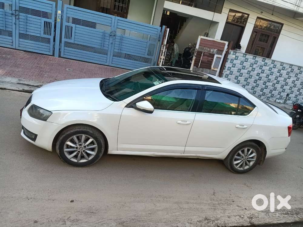 Skoda Octavia 2013-2017 Style Plus 1.8 Tsi At, 2016, Petrol