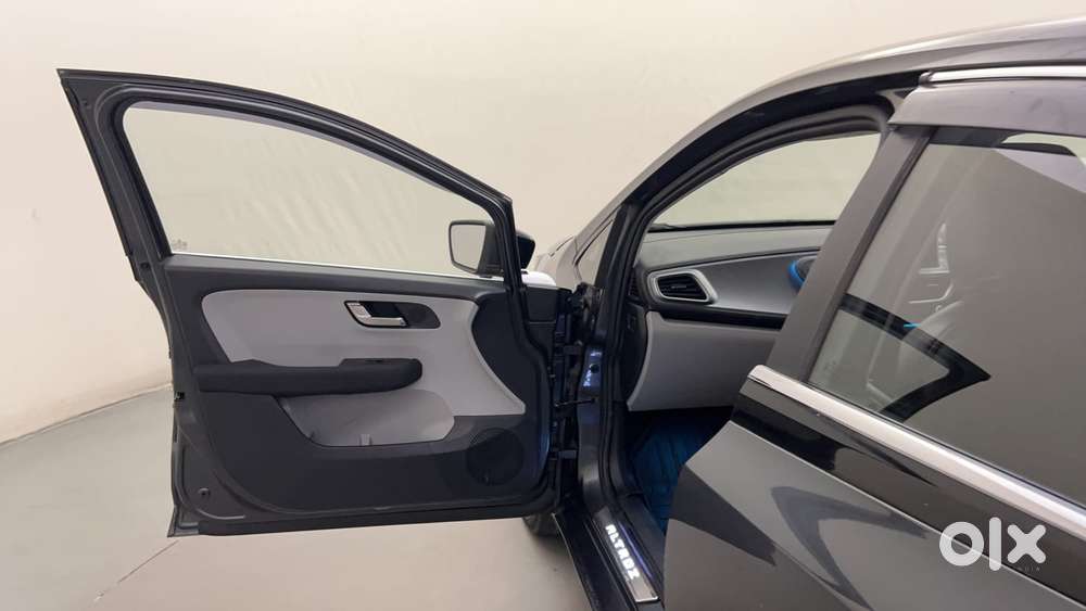 Tata Altroz Xz, 2020, Petrol