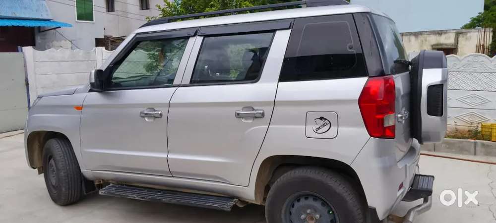Mahindra Tuv 300 2017 Diesel 99800 Km Driven