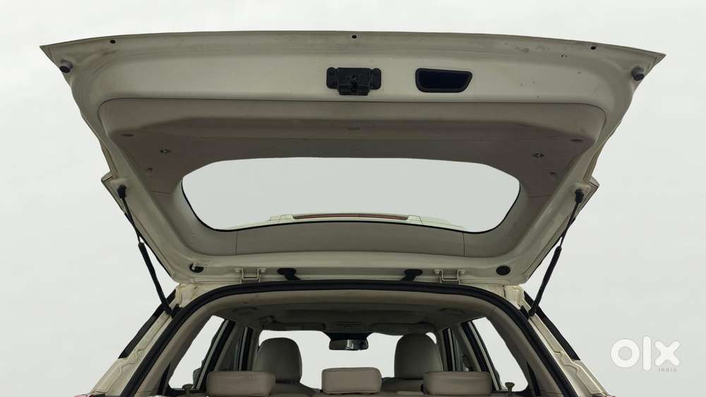 Mahindra Xuv300 W8 Amt Optional Diesel, 2020, Diesel