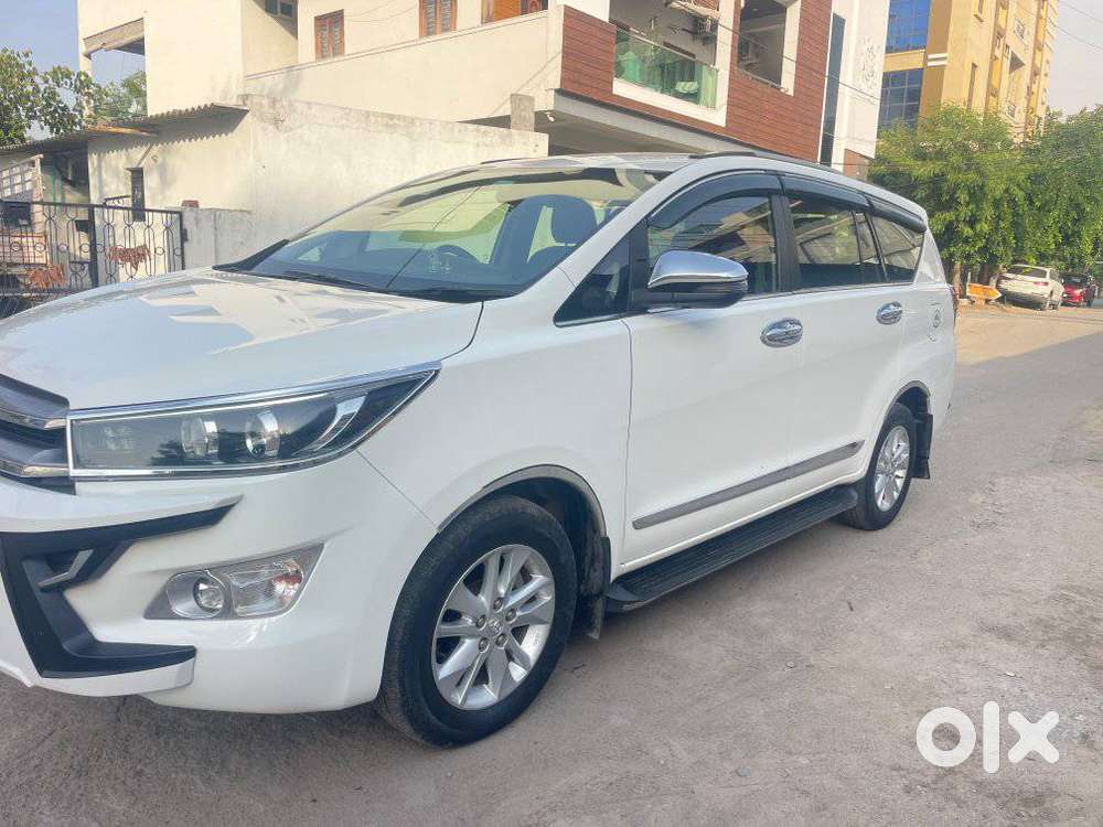 Toyota Innova Crysta 2.4 V 8 Str, 2020, Diesel