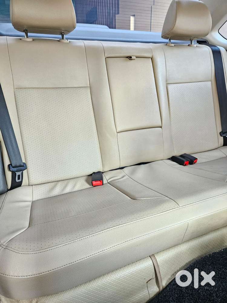 Volkswagen Vento 1.5 Highline Plus At 16 Alloy, 2017, Petrol