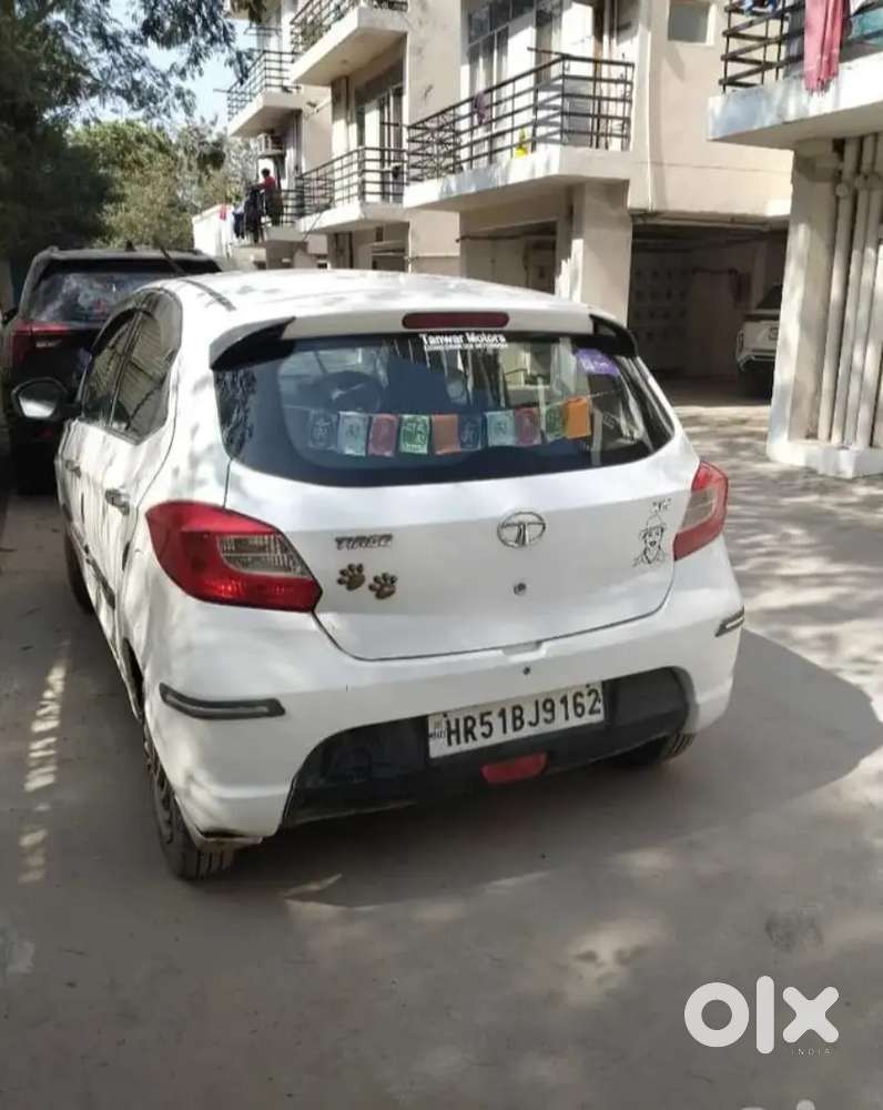Tata Tiago, Cng