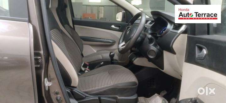 Renault Triber 1.0 Rxz Amt Dual Tone, 2023, Petrol