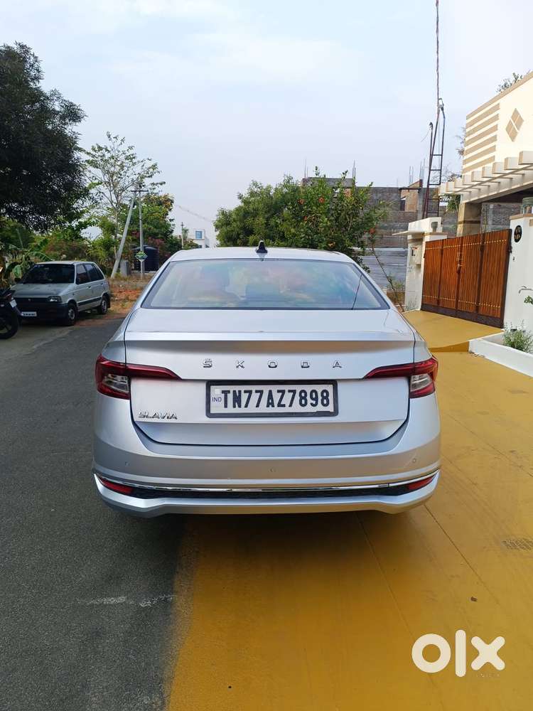 Skoda Slavia 1.0 Tsi Style At, 2023, Petrol