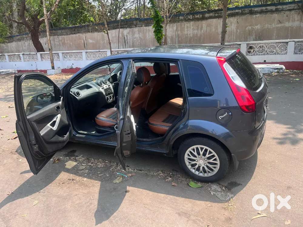 Ford Figo 2011 Diesel 90000 Km Driven