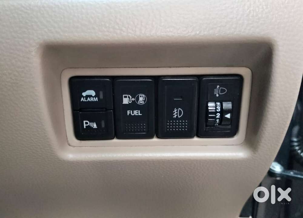 Maruti Suzuki Ertiga Vxi (o) Cng, 2016, Cng & Hybrids