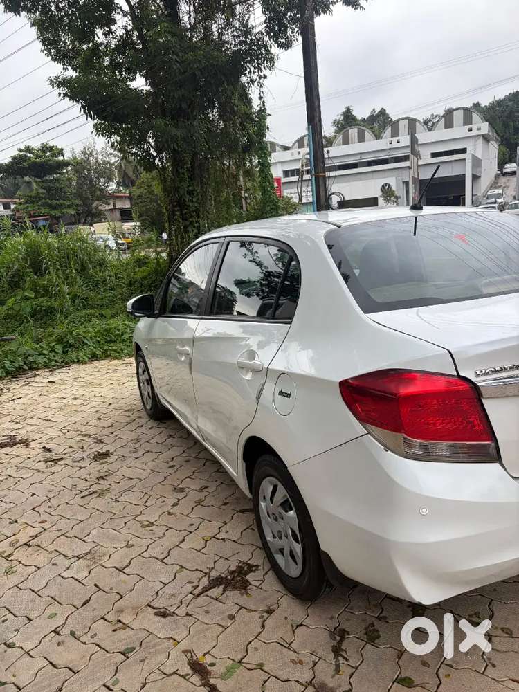 Honda Amaze Diesel 2016