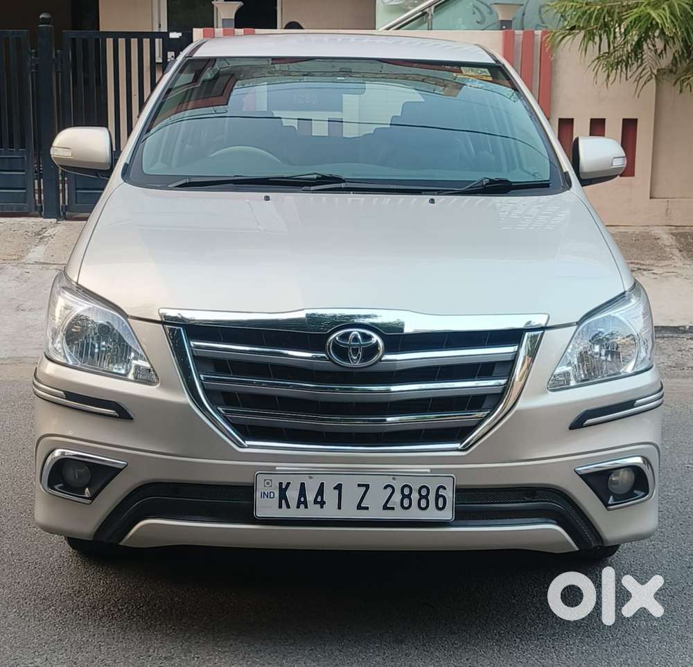Toyota Innova 2.5 Vx (diesel) 8 Seater Bs Iv, 2013, Diesel