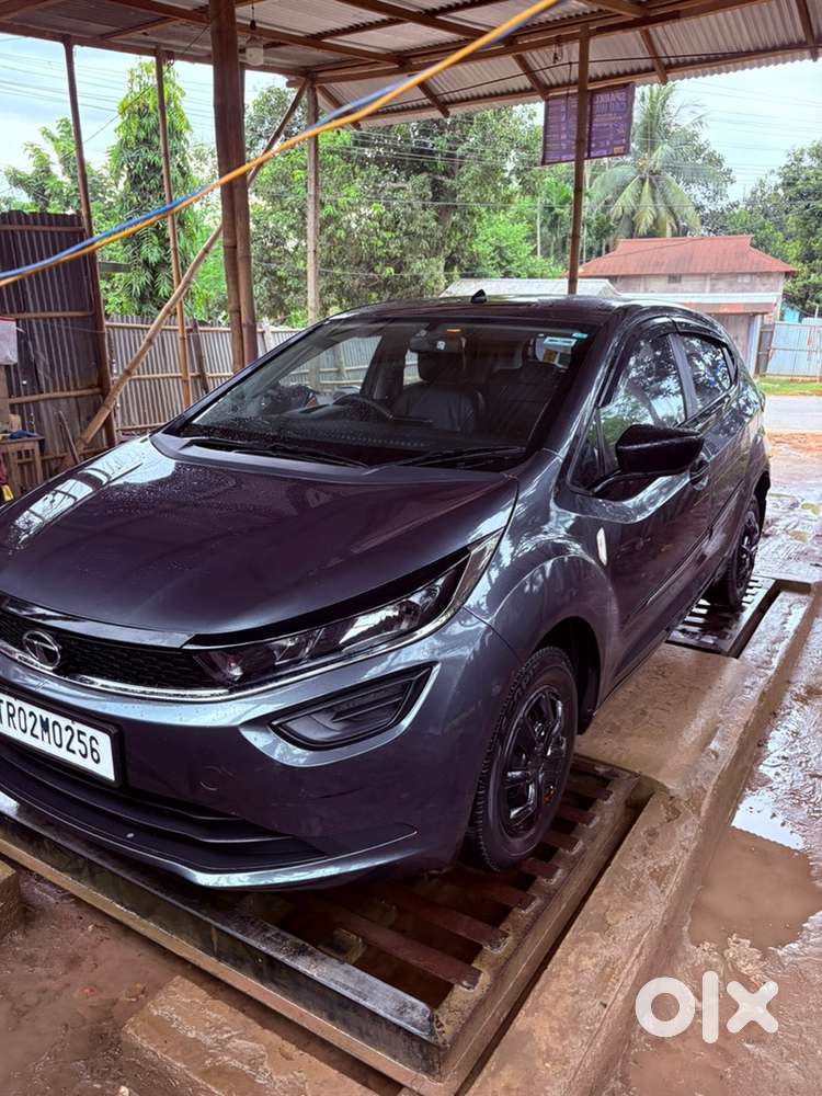 Tata Altroz Petrol 2022