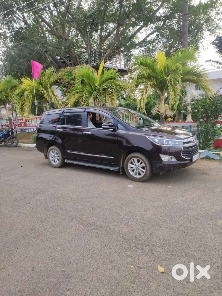 Toyota Innova Crysta 2016
