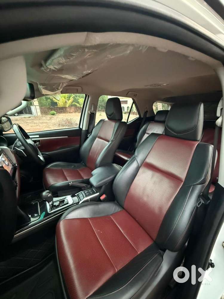 Toyota Fortuner Legender 2024 4x2