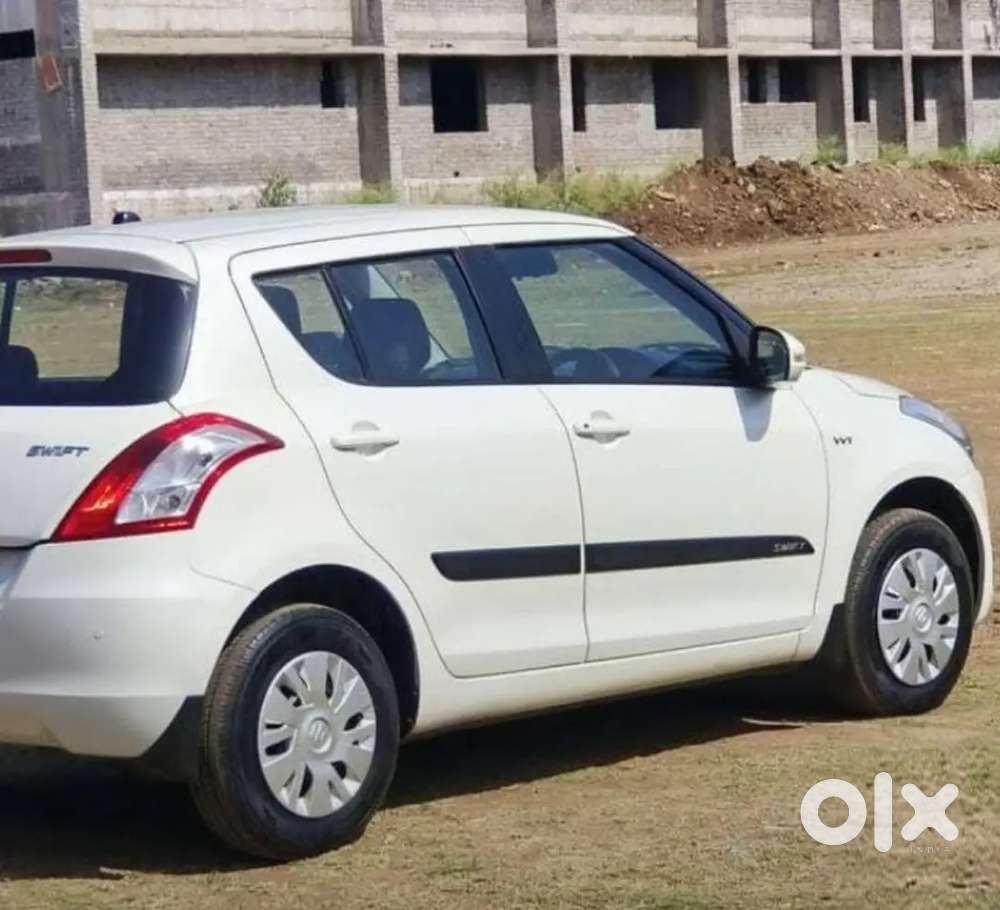 Maruti Suzuki Swift 2014 Cng & Hybrids 72000 Km Driven