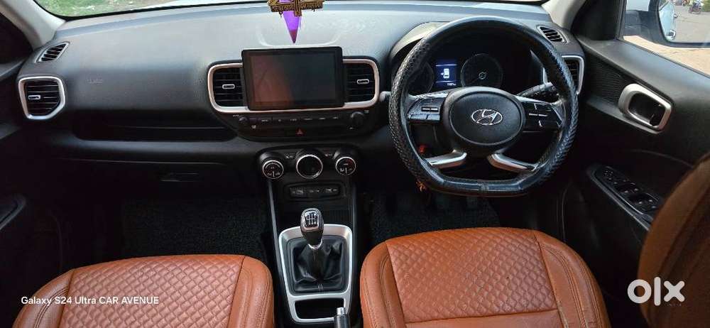 Hyundai Venue Sx (o) Mt 1.5 Diesel, 2022, Diesel
