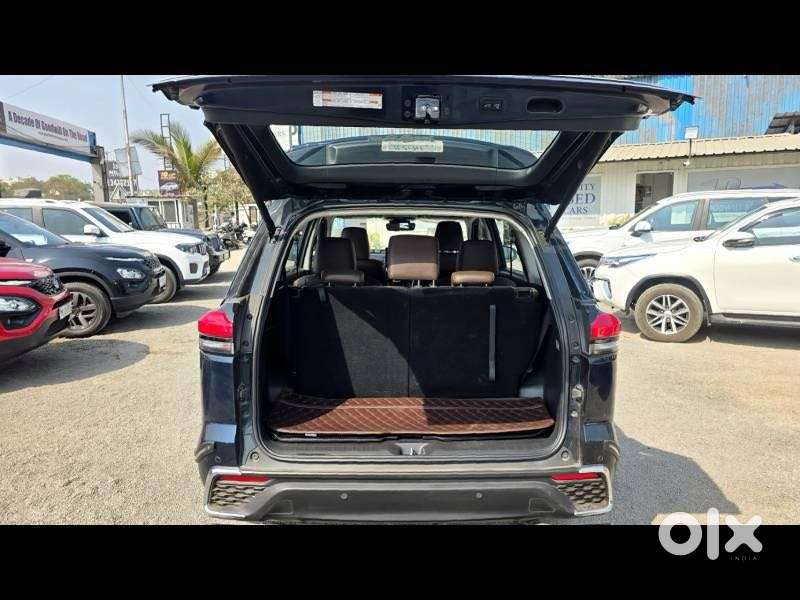 Toyota Innova Hycross 2.0 Zx (o) Hybrid 7 Str, 2025, Cng & Hybrids