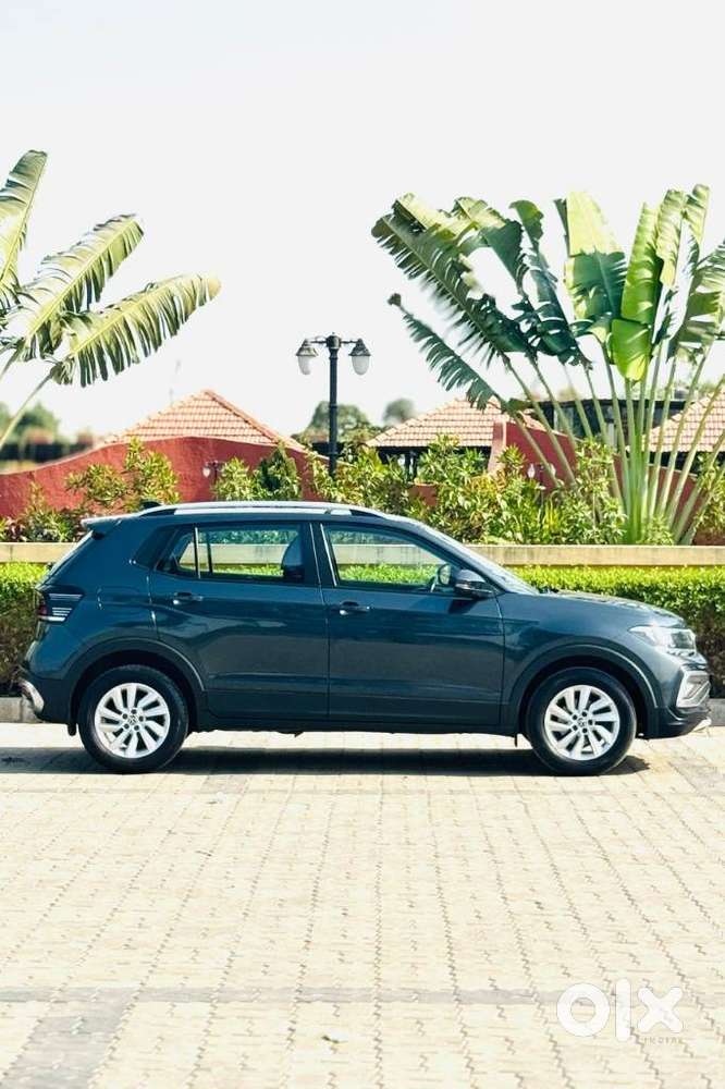 Volkswagen Taigun 1.0 Tsi Highline At, 2022, Petrol