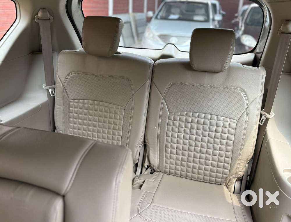 Maruti Suzuki Ertiga Vxi At Petrol, 2018, Petrol