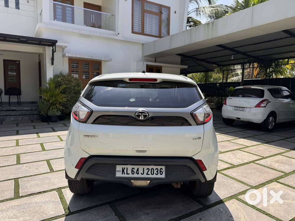 Tata Nexon 1.2 Revotron Xma Amt (s), 2020, Diesel