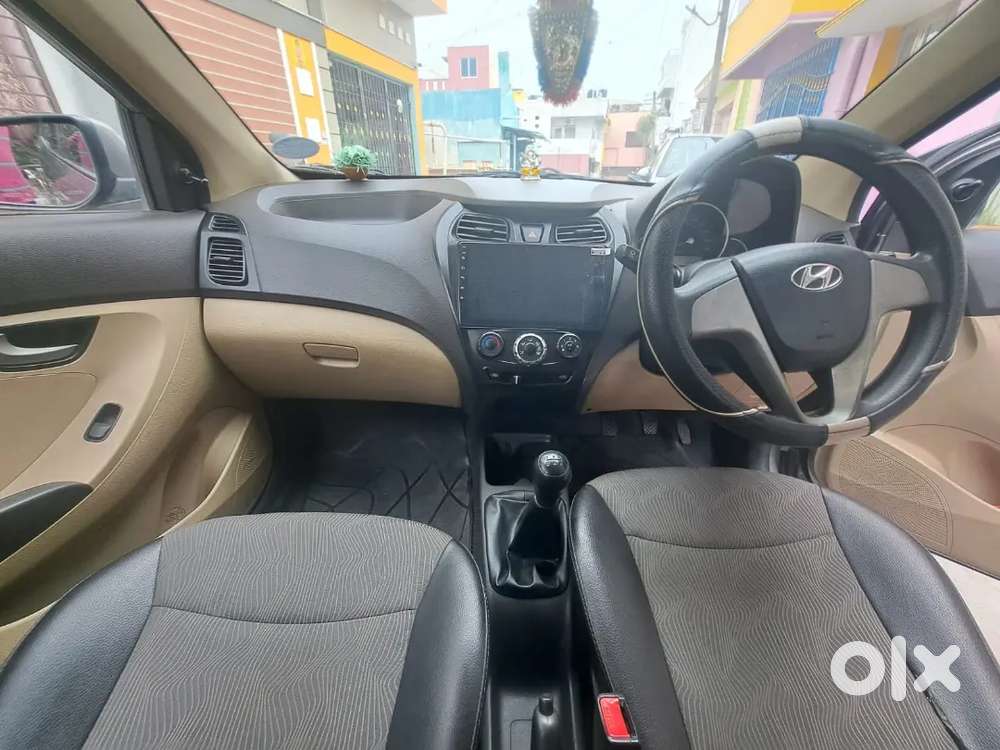 Hyundai Eon 0.8 Sportz 2012 Model